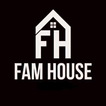 מלון בישקק Fam_House מראה חיצוני תמונה